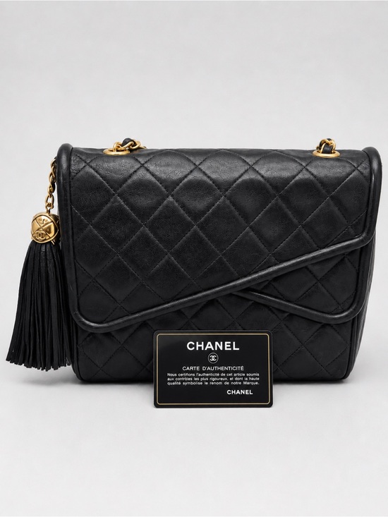 CHANEL Handbags - ❌❌SOLD❌❌
Vintage Chanel Black Quilted Leather Shoulder Bag with Tassel